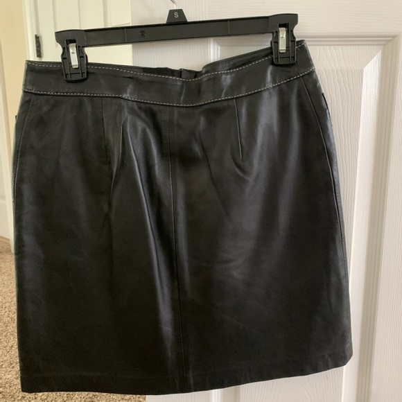 MICHAEL KORS LEATHER ZIPPER SKIRT size 2 - Picture 2 of 3
